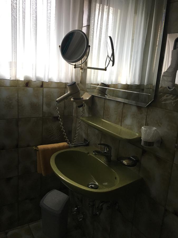 Gasthof Zur Sonne Winzenhohl Hosbach Bagian luar foto